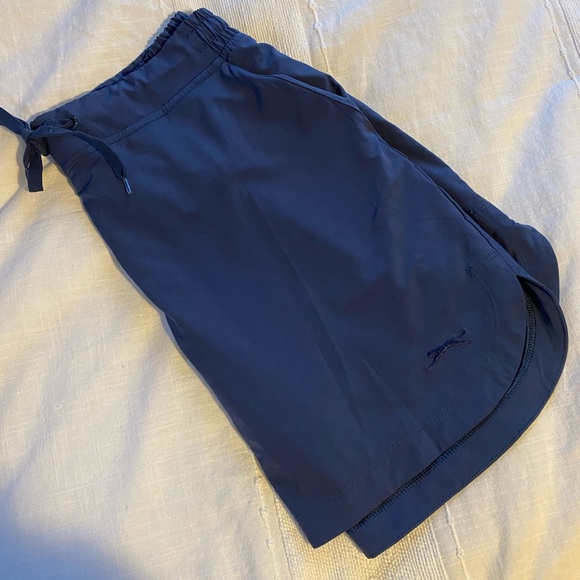Steel blue Slazenger golk skirt with shorts. Size small - Picture 3 of 4